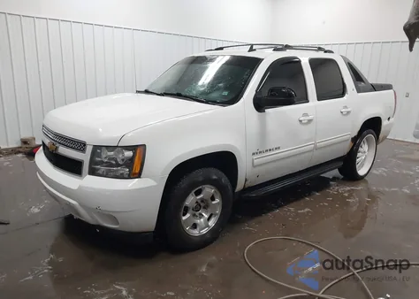 2010 Chevrolet Avalanche 1500 Lt1 z USA, uszkodzony, nr VIN 3GNVKFE00AG220397